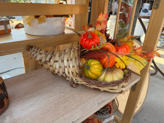 Cornucopia arrangement